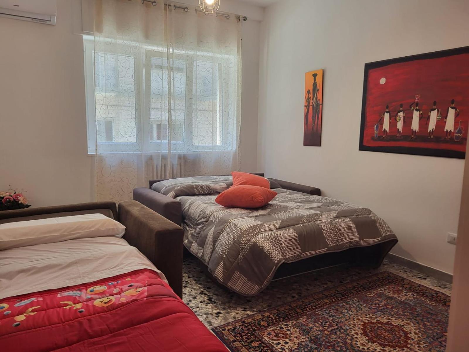 Garibaldi Square Apartment Bari Exterior photo